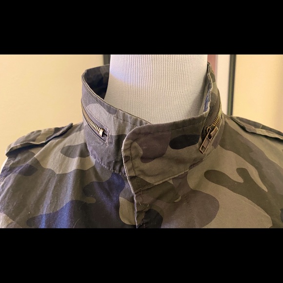 LOVE TREE  VEST CAMO,  M - Picture 8 of 16